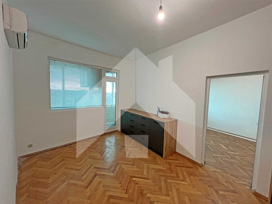 Продава се Двустаен апартамент в Нови пазар - 60 кв.м за 935 €/кв.м - Снимка #12