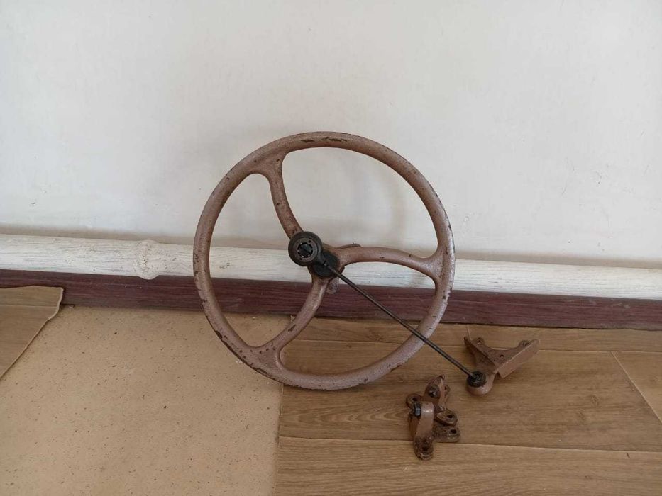 Продам швейную машину