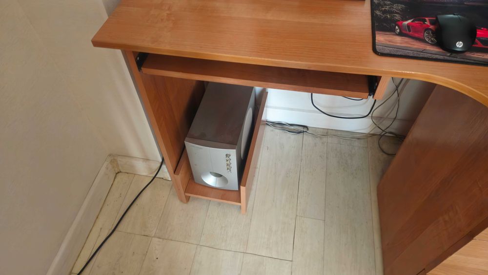 Компьютерный стол