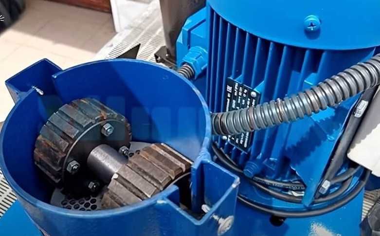 Granulator presa peleti furaje pentru animale 2.2kW 50kg/h