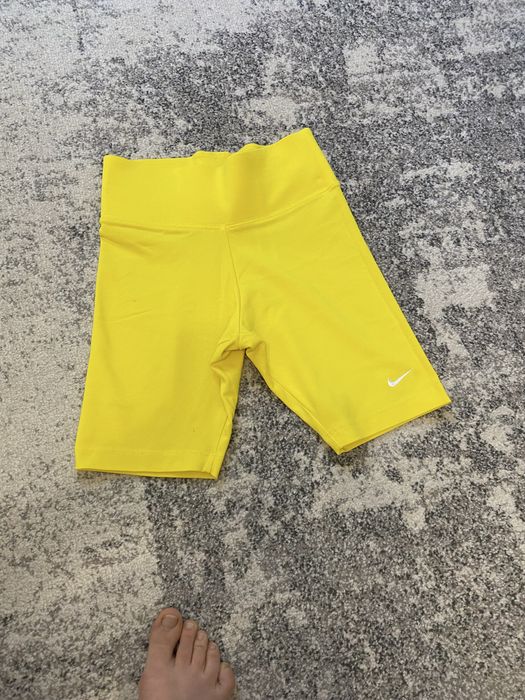 Pantaloni scurti Nike XS