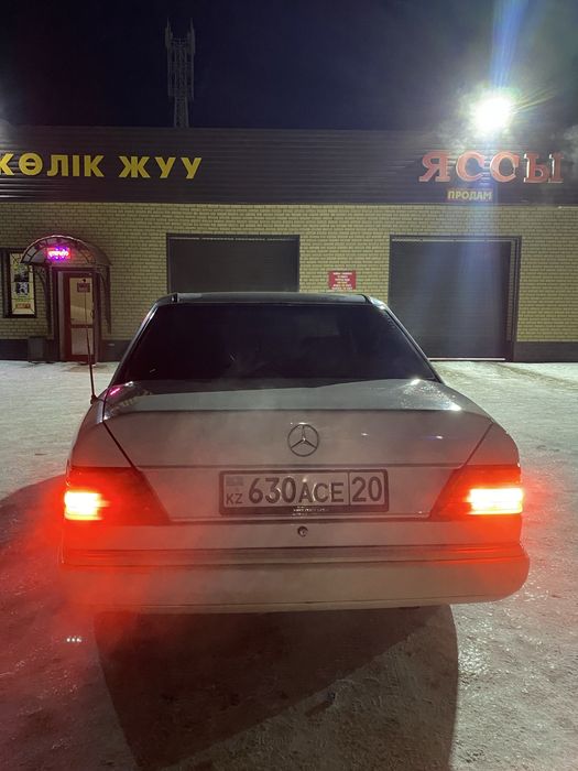 Мерседес 124 2.3 5 ступка