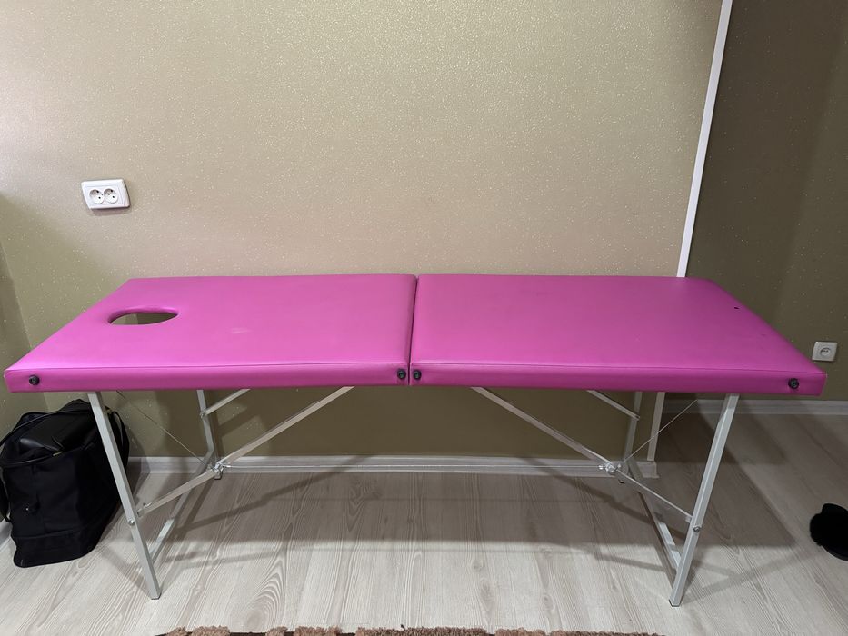 Продам кушетку в хорошем состояний