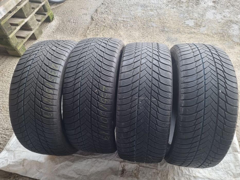 Anvelope 235 50 19 Bridgestone Blizzak LM 001 Iarna Dot 2022