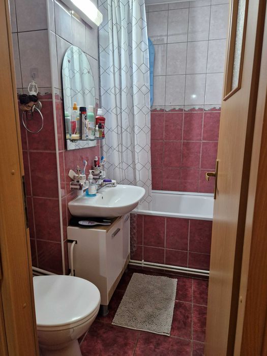 Vanzare apartament 3 camere