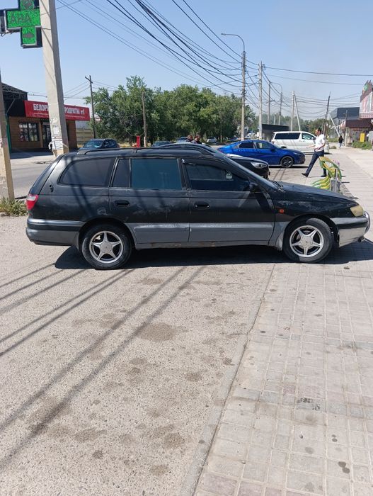Продается авто тайота калдина
