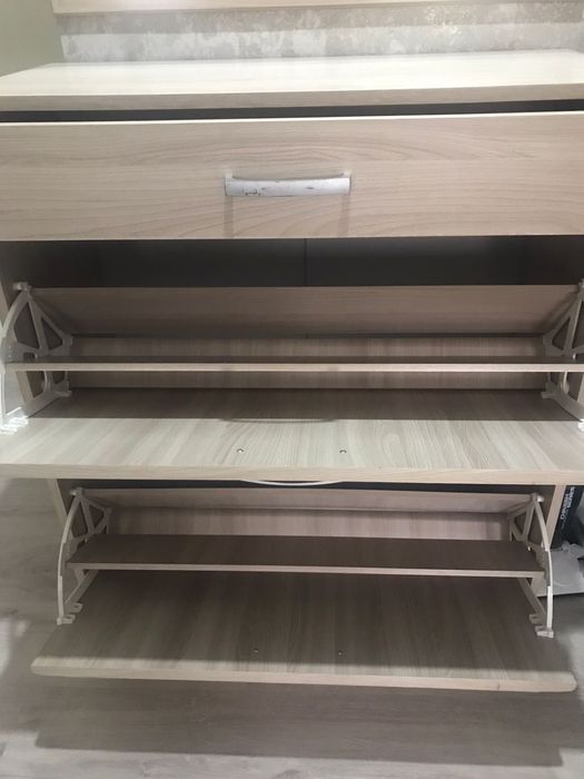 Обувница(комод) для прихожей с зеркалом