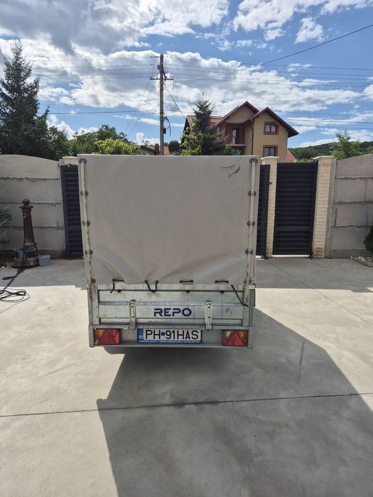 Vând remorca Repo in stare foarte buna