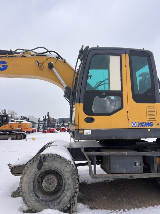 Экскаватор калёсный 150