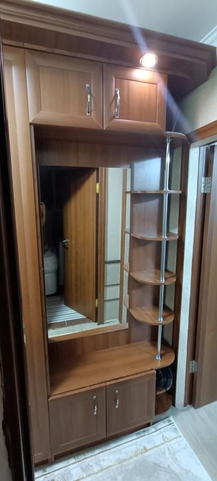 Продается Прихожая
