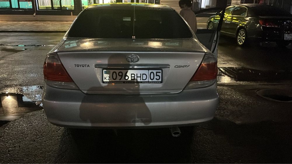 Toyota camry,срочно продам