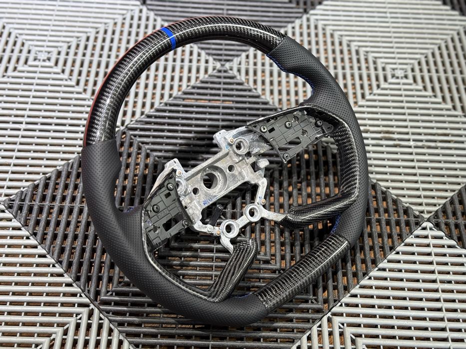 Карбоновый руль Hyundai Elantra CN7 2020г-2025г