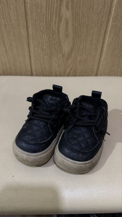 Детская обувь ботинки