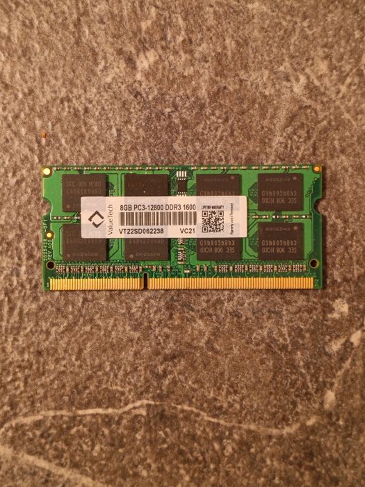 Vand SO-DIMM DDR3 si DDR3L de 8 Gb cu 1600/1866 MHz