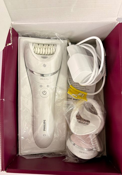 Епилатор Philips Series 8000 BRE715/00 миеща се глава