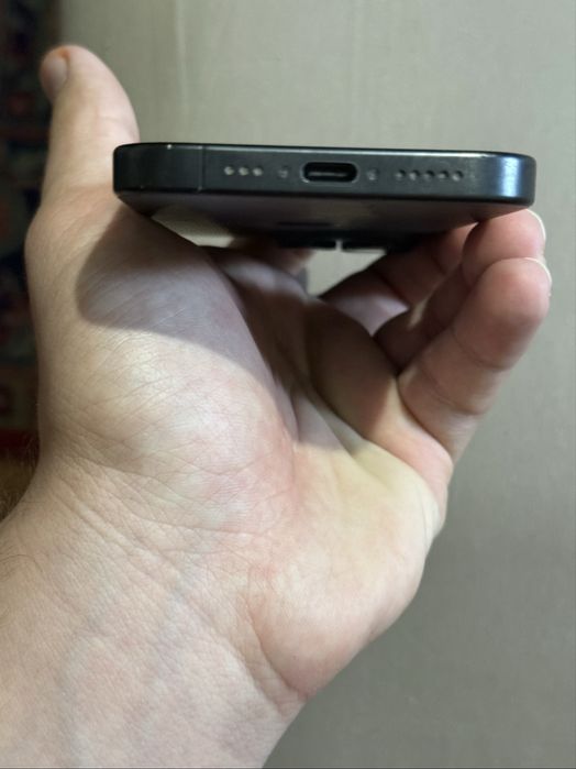 продам iphone 15 pro
