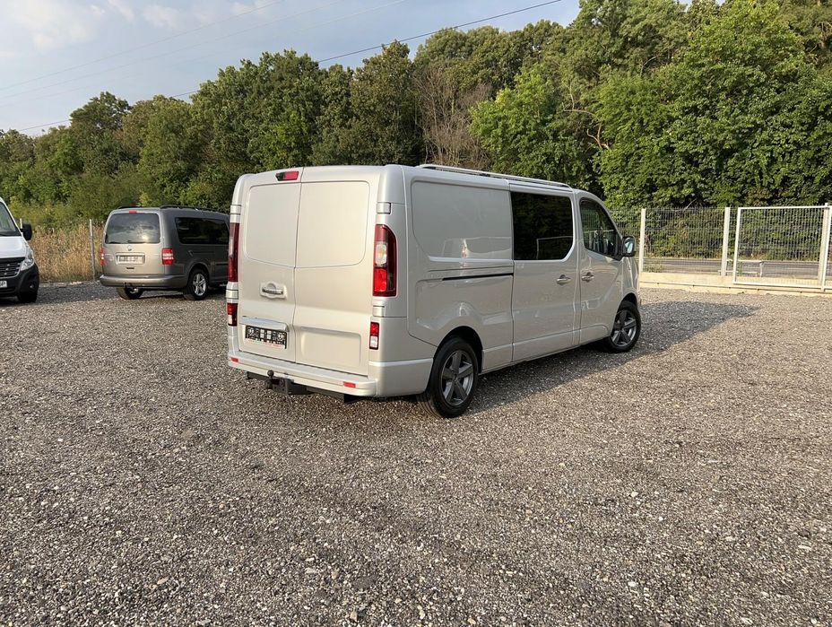 Opel Vivaro, Renault Trafic