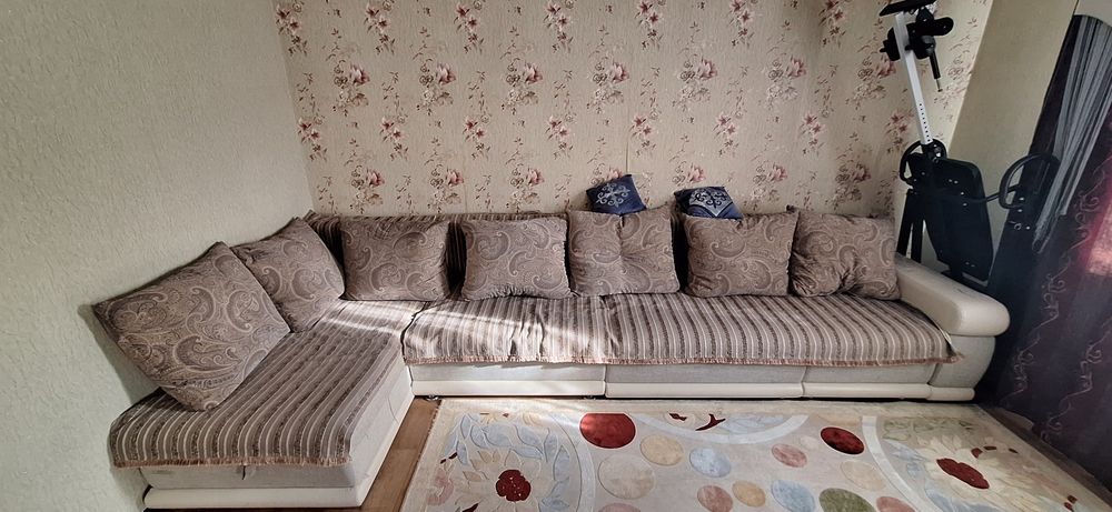 Продам угловой диван