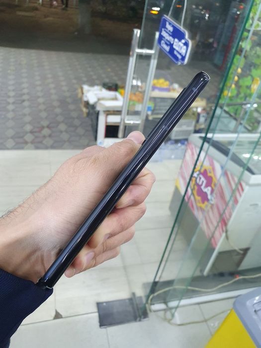 Galaxy S21 Ultra 5G 12/256Gb Sotiladi