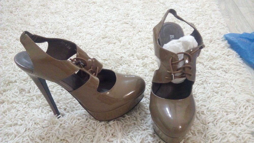 Туфли женские модельные