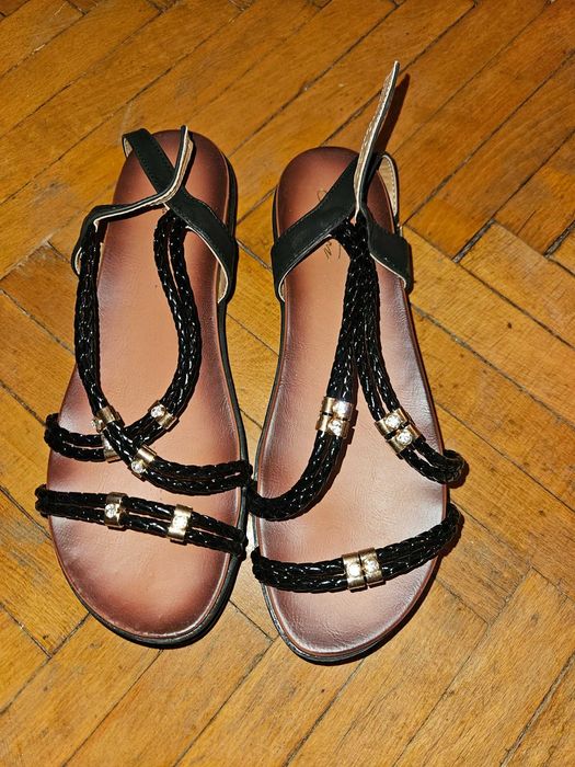 Дамски обувки зимни и летни