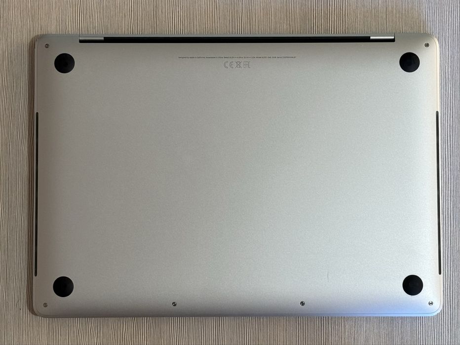 MacBook Pro 13 inch A2251 i7/16GB RAM/512GB SSD