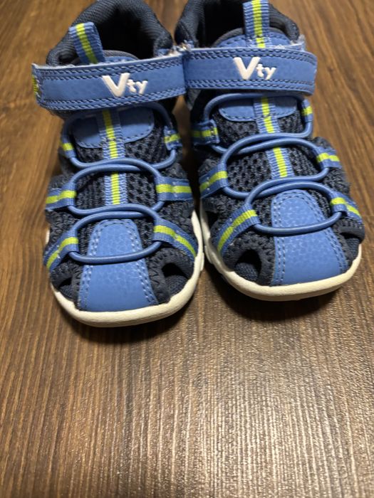 Детски сандали за момче