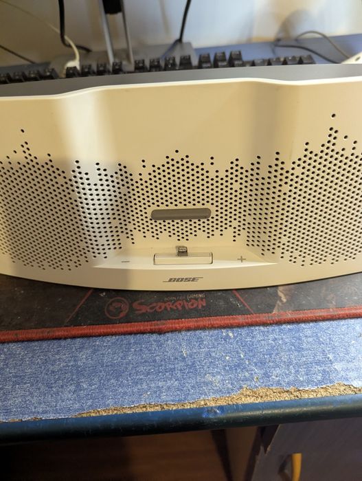Bose sounddock xt speaker