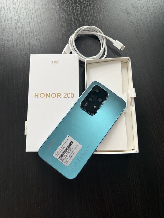 Vand Honor 200 Lite folosit foarte rar,