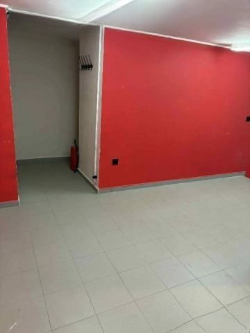 Магазин до пазар Слатина – 44 кв.м, 500€, до бъдещо метро и спирка