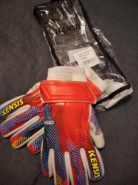 Ghete fotbal pentru iarba