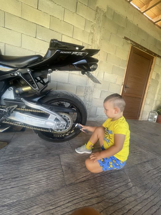 Honda 1000 RR 2007 година