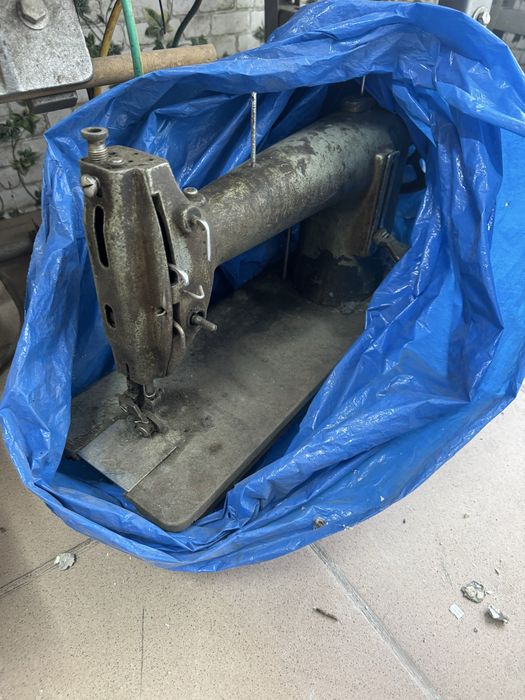 Mașină de cusut marca rusească anii 70-80