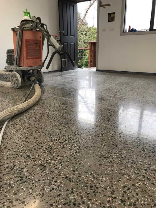 Вашият под като нов – шлайфане, полиране, защита!