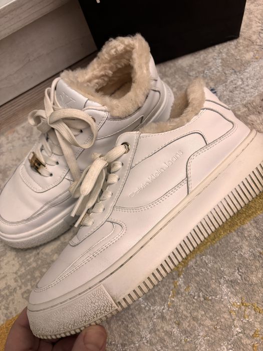Продам зимние кроссовки Calvin Klein