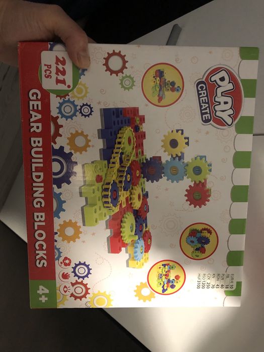 Puzzle și jucării copii 2-3 ani