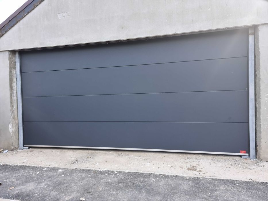 Usa pentru garaj  ,rulouri exterioare , automatizari porti ,bariere