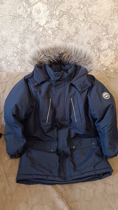 Продам куртку на мальчика