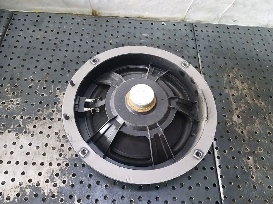 Boxa audio dreapta fata audi q3 8u