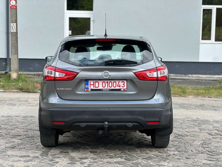 Nissan Qashqai 2WD*benzina*af.2018 luna 02*navigatie*factura+fiscal si nr.rosii