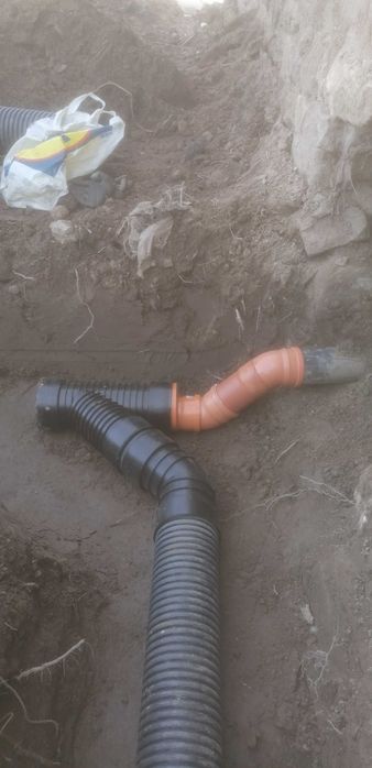 Услуги със багер 3т,самосвал и платформа!