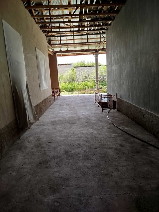 Yashash uchun tayyor hovli