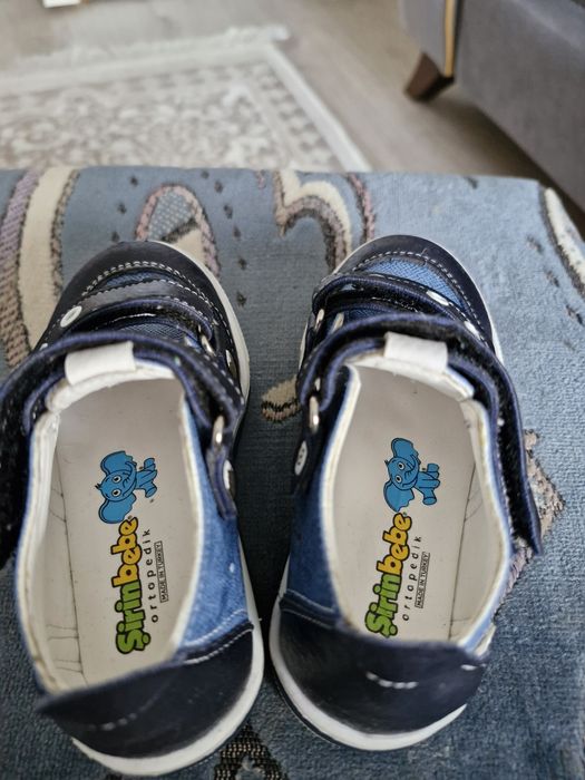 Продам кроссовки в отличном состоянии