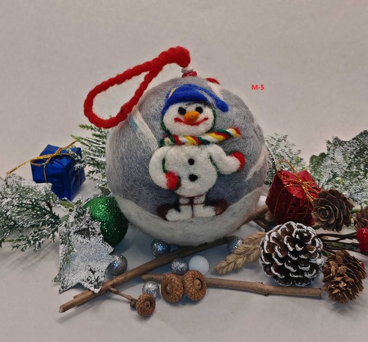 Ръчно изработени Коледни топки от вълна