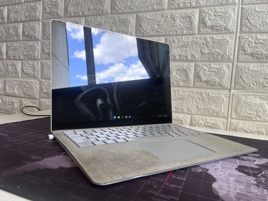 Surface Laptop - USA, 2k экран, i7, 8/256