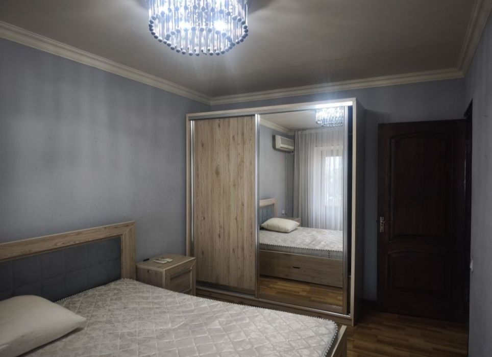 Сдаётся 3/2/5 Буюк ипак йули (метро Горького)