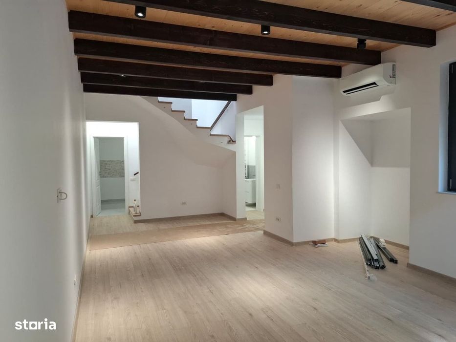 Apartament 3 Camere  in Vila , Centrala , Parcare , Totul Nou L352