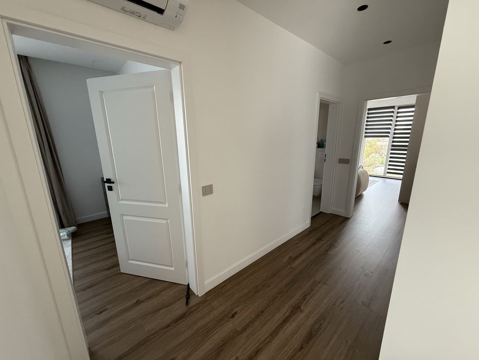 Vand apartament finisat strada campina