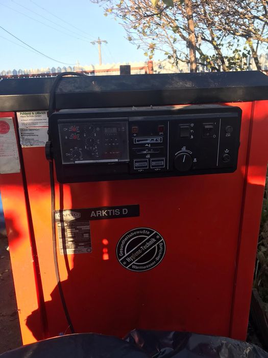 Vând centrala pe combustibil