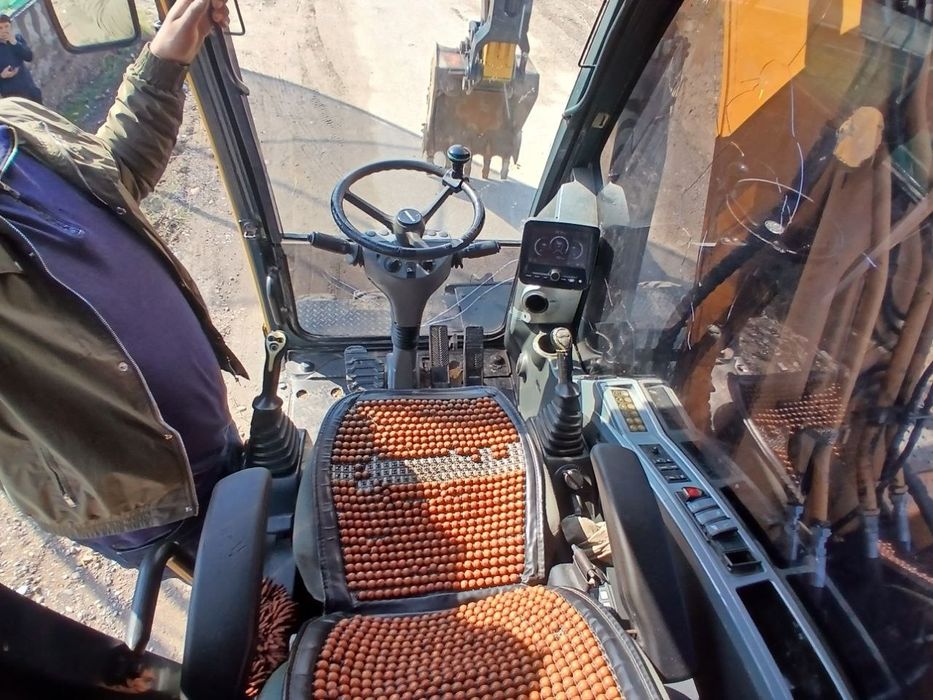 Hyundai Ekskvator w 140